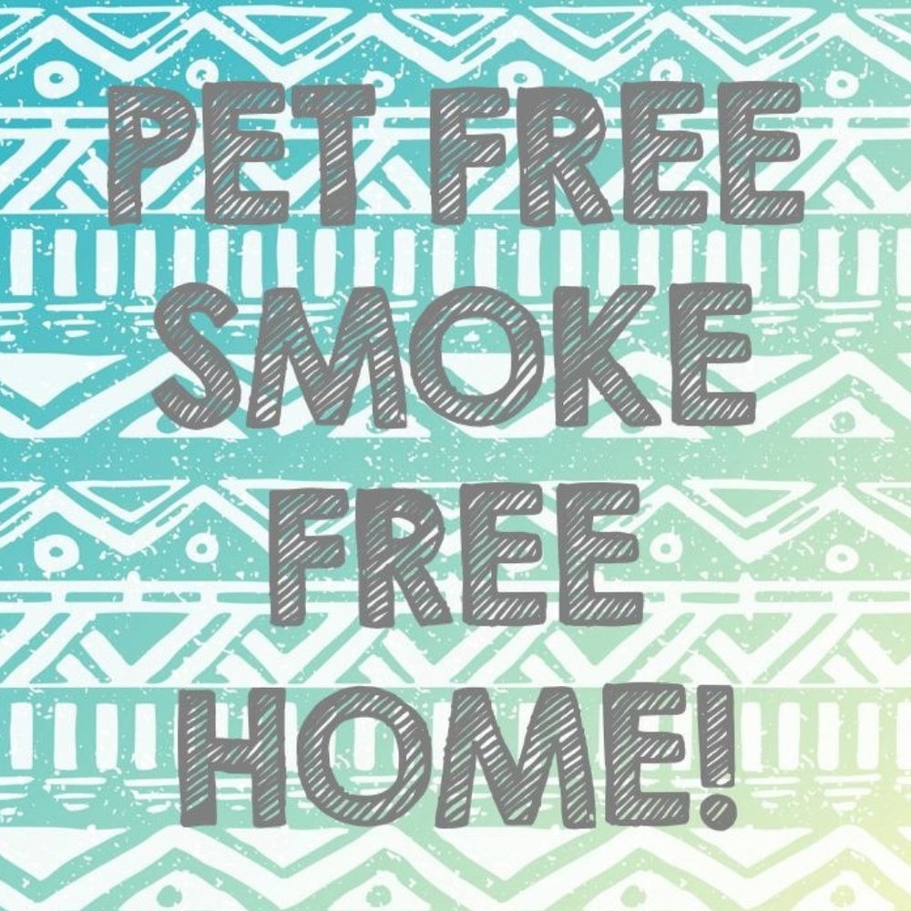 Pet Free/Smoke Free Home